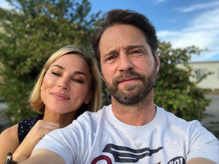 Naomi and husband Jason Priestley are married for over 14 years.